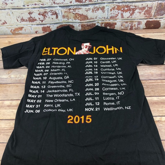 Elton John 2015 Tour Shirt - Picture 2 of 4